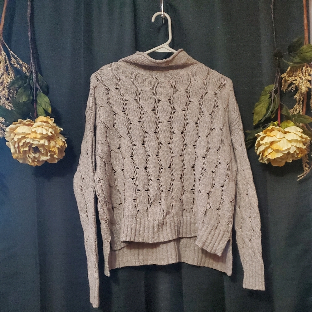 Aerie Tan Cable Knit Long Sleeve Sweater Pullover Womens Sizìe Small